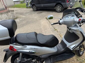 PIAGGIO BEVERLY 500 - 4