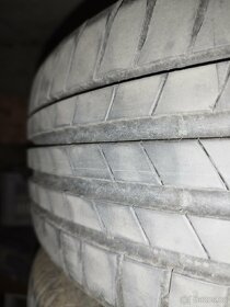 Pneu Bridgestone 205/60 R16 - 4