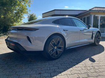 Porsche Taycan TURBO 2025 - 4