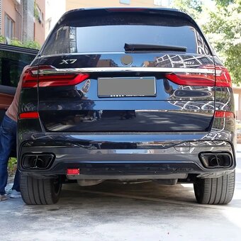 černé koncovky na výfuky BMW G05, G06, G07 - 4