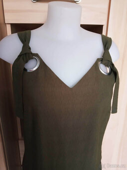 khaki šaty s kroužky, zn.Oliver Stonas - 4