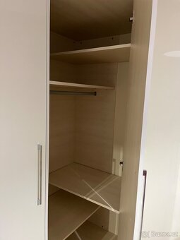 Rohová skříň - 4