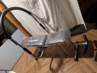 Posilovací stroj lavice AB rocker - 4