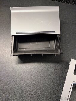 Škoda Octavia 3 rámeček + přihrádka dekor - 4