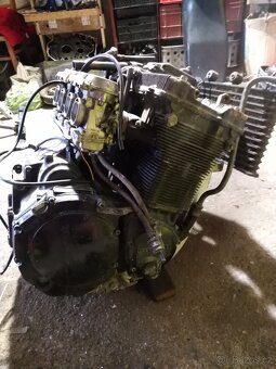 Suzuki gsxf 1100 - 4