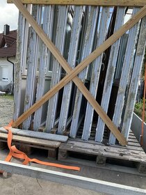 Balkonove dvere s oknem na cely dum - 4
