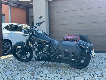 Yamaha XV 1900 Raider - 4