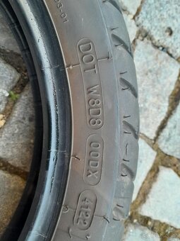 Michelin Anakee Street 110/80 ZR 14 - 4