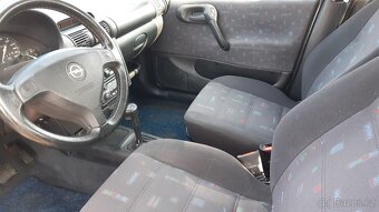 Prodám Opel Corsa 1,4 BA ,66 kW,r.v.1997, 5dveř.,aut., D - 4