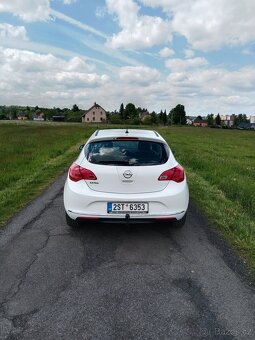 Opel astra J Hatchback 1,4t 88kw.(120ps) r.v.2013 - 4