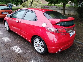 Prodám Honda Civic 8g rok výroby 2009 - 4