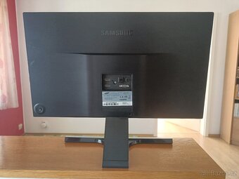 Samsung S24D590L - 4