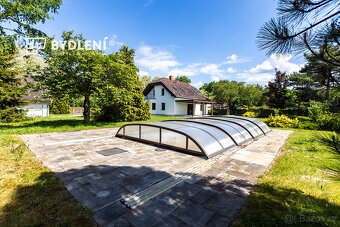 Prodej rodinného domu 260 m² s pozemkem 2122m² - 4