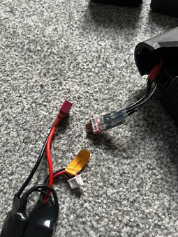 Airsoft M4 AEG + baterie, zásobníky, red dot – komplet SET - 4