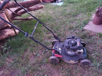 Benzínová sekačka Parkside s motorem Briggs&Stratton. - 4