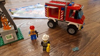 Lego City 60111 Zásahové hasičské auto - 4