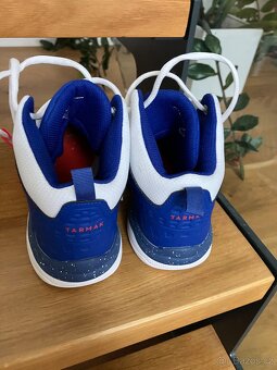 Basketbalové boty TARMAK - DECATHLON vel 35 - 4