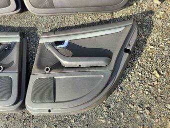 Tapeci Audi A4 B6 / B7 - combi - 4