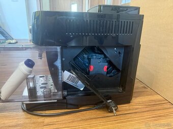 Prodám kávovar Delonghi Magnifica S - 4