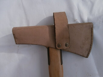 Hasičská sekyrka stará originální za 1.000 kč - 4