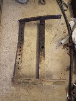 Kapota Zetor 25 a spodní závěs - 4