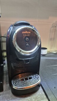 Lavazza Blue 300 Classy Mini kapslový kávovar + reusable set - 4