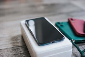 Samsung Galaxy S22 256GB - 4