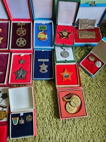 Predám zbierku Partizanske odznaky - 4
