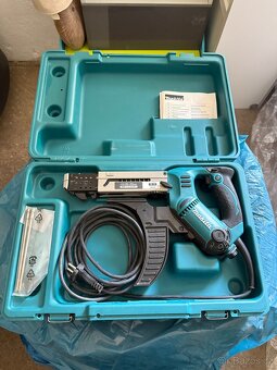 Makita 6842 elektrický šroubovák se zásobníkem - 4