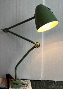 Retro průmyslová dílenská stolní lampa - 4