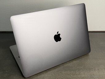 MacBook Pro 13'' 2020 / M1 16GB / 512GB SSD / Space Gray - - 4