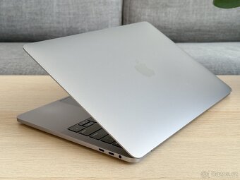 Apple MacBook Pro 13" (2018) - i7 2,70GHz, 16GB, 512GB SSD - 4