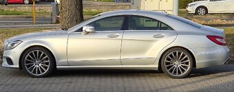 Mercedes - 4