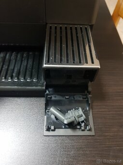 Nespresso DeLonghi kávovar 19bar - 4