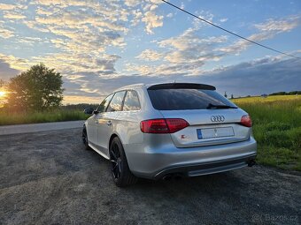 Audi S4 B8 Avant Manuál - 4