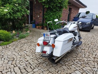 Harley Davidson ROAD KING - 4