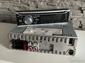 Autorádio BT/CD/MP3/USB/SD/AUX/FM/AM... TOP STAV - 4