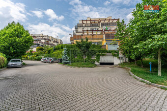 Prodej bytu 2+kk se zahradou, ul. Wiesenthalova, Praha - 4