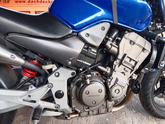 Honda Hornet 900 - 4