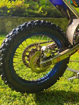 Yamaha yz 85 lw 2022 - 4