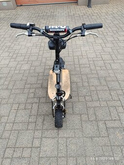 Prodám elektrokoloběžku Nitroscooter - 4