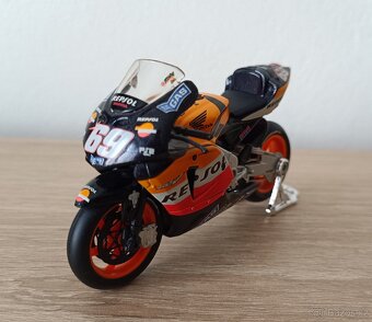 Nicky Hayden 1:18 MotoGP - 4