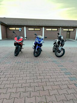 Prodám nepojízdnou motorku Daelim Roadwin 125R (2008, 10,9 k - 4