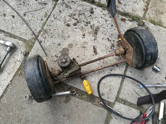 sekačka briggs&stratton na díly - 4