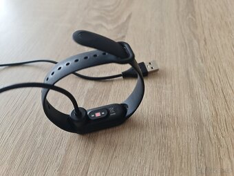 Chytrý náramek Xiaomi - 4
