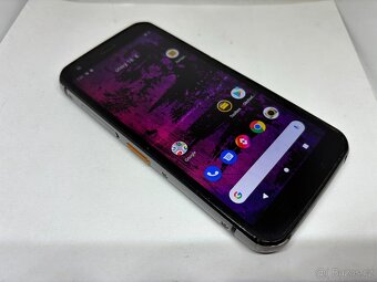 CAT S62 PRO odolný s termokamerou - 4