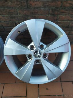 Alu kola 16 " orig Škoda 5x112 Octavia II,III, Superb - 4