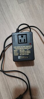 US Xbox 360 w/ 11 games + power converter - 4