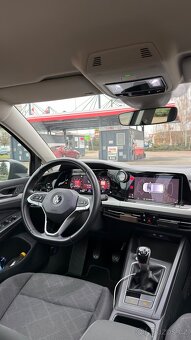 Volkswagen Golf 8 - 4