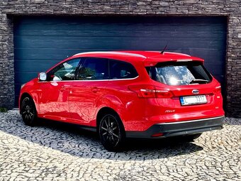 Ford Focus 1.0 Titanium ST Race red - 4